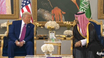 حديث جانبي بين ولي العهد وترامب