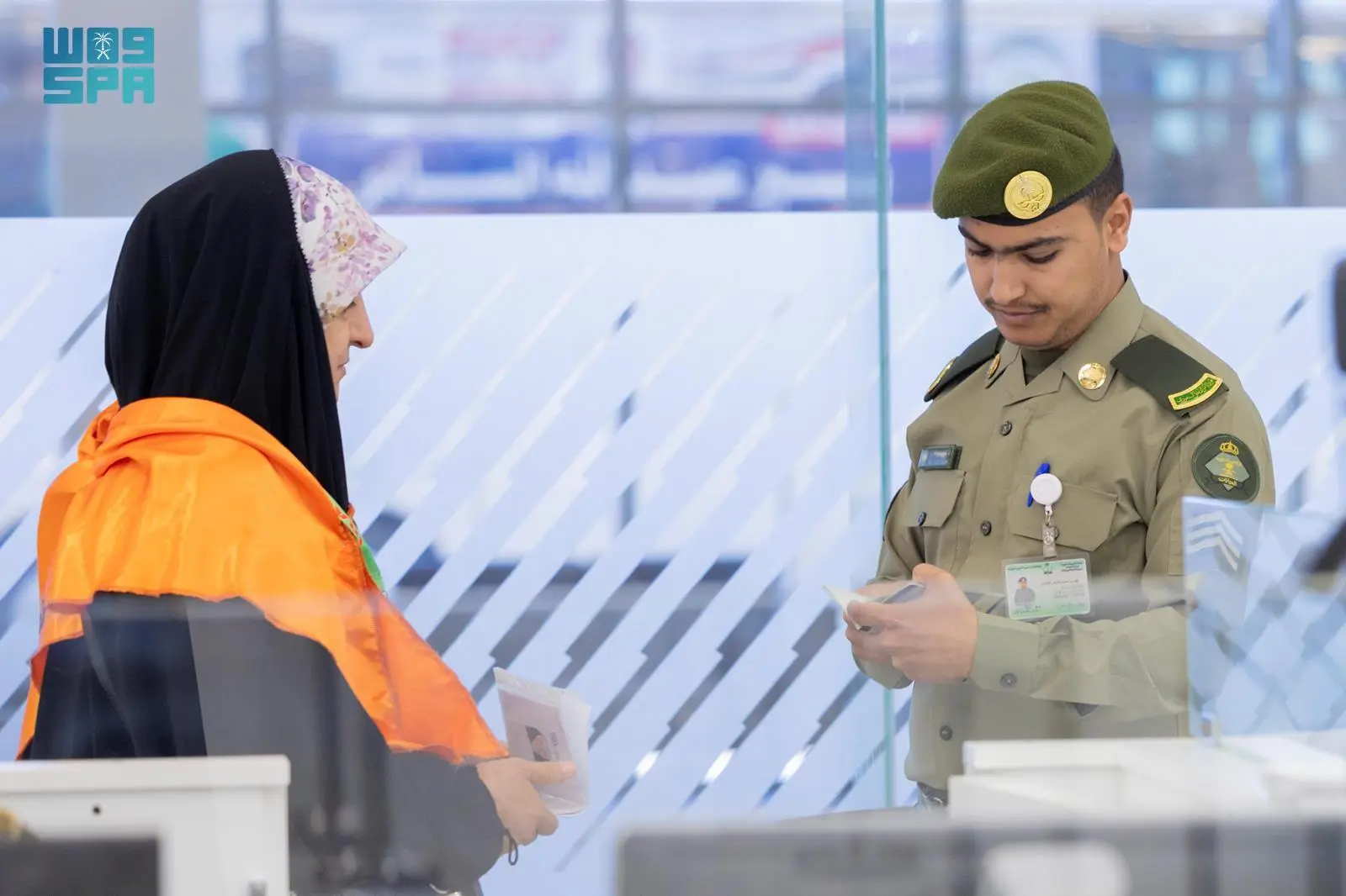منفذ جديدة عرعر يستقبل الفوج الأول من حجاج العراق