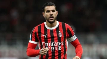 الهلال يبحث عن بديل ثيو هيرنانديز بعد تعثر الصفقة الصيفية المنتظرة