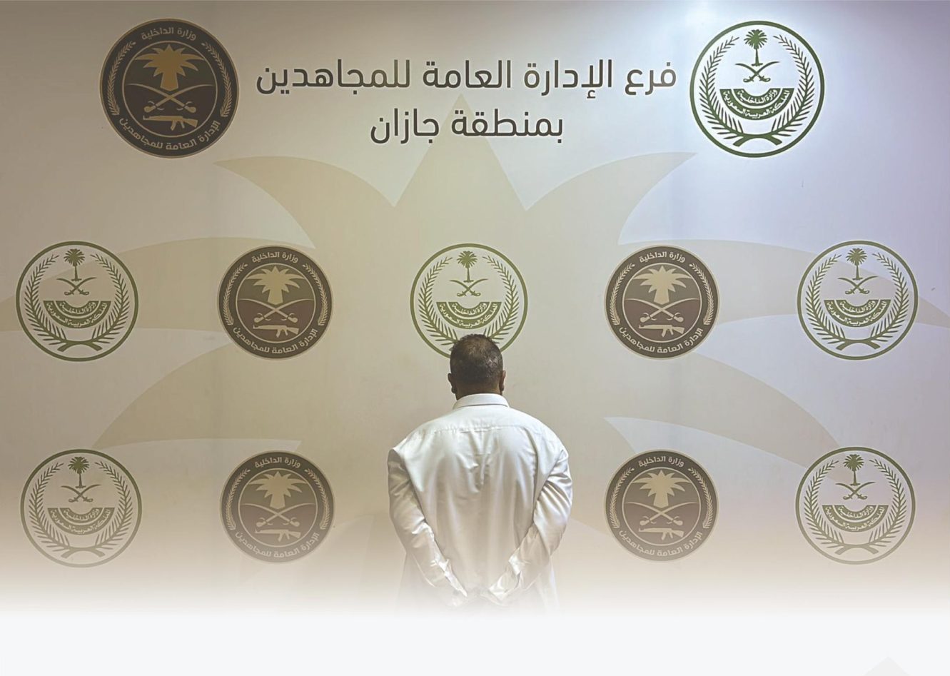 القبض على مقيم في جازان لنقله 7 مخالفين بصورة غير نظامية
