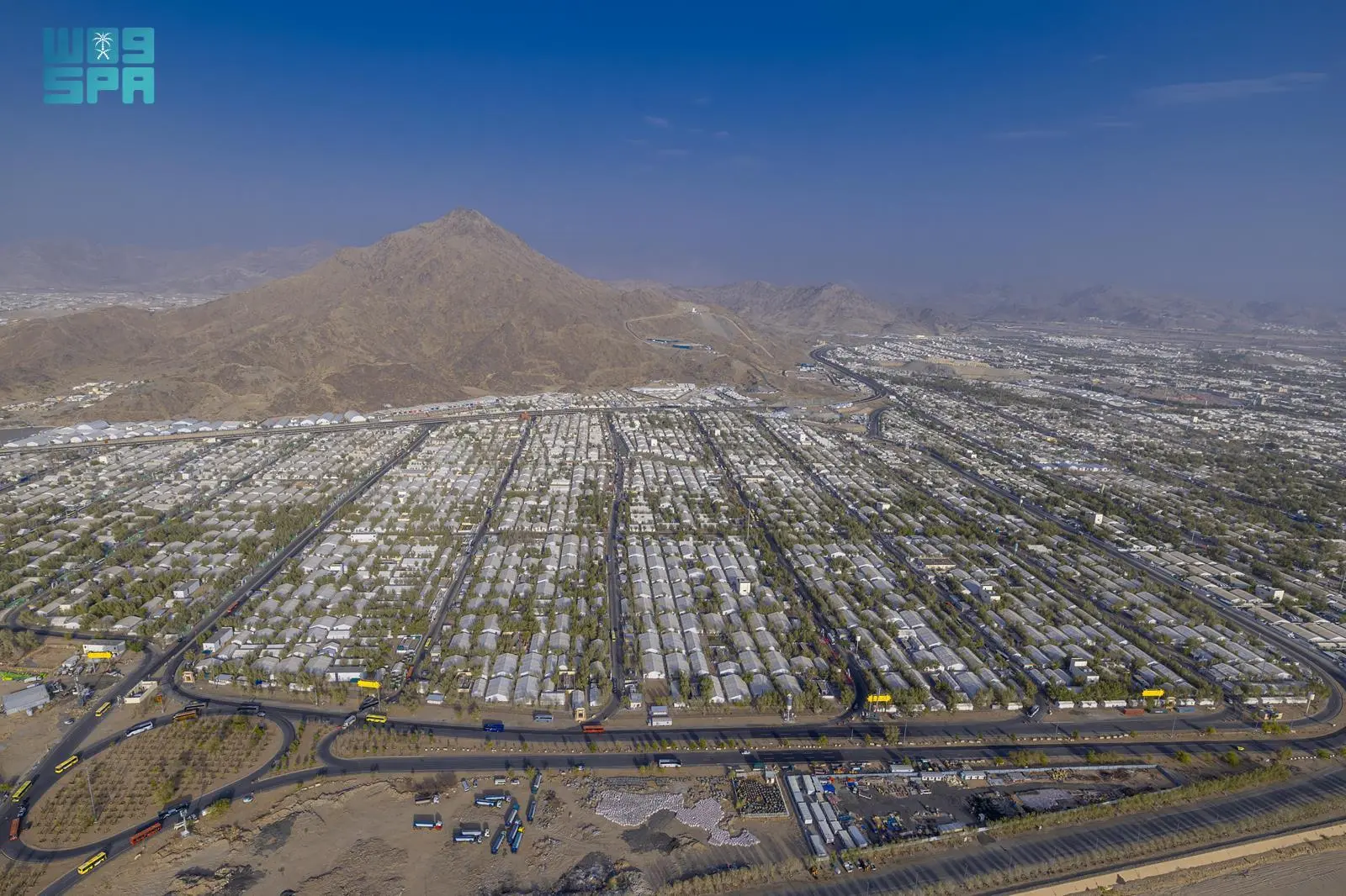 تقنية GeoAI تُحدث تحولاً في إدارة الحشود بالحج: ابتكار يجذب أنظار العالم