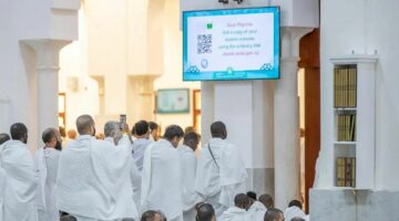 ضيوف برنامج خادم الحرمين الشريفين يشيدون بخيرات المملكة حول العالم