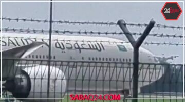 مشاهد الخطوط السعودية: هبوط اضطراري للطائرة وإخلاء الركاب يثير الذعر (فيديو)