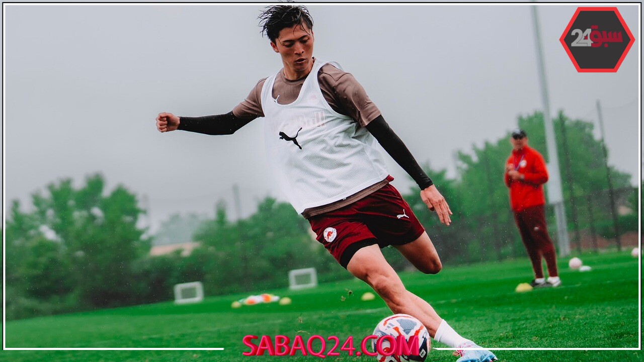 غياب كاوامورا عن مباراة سالزبورغ أمام الهلال يثير الجدل بين الجماهير
