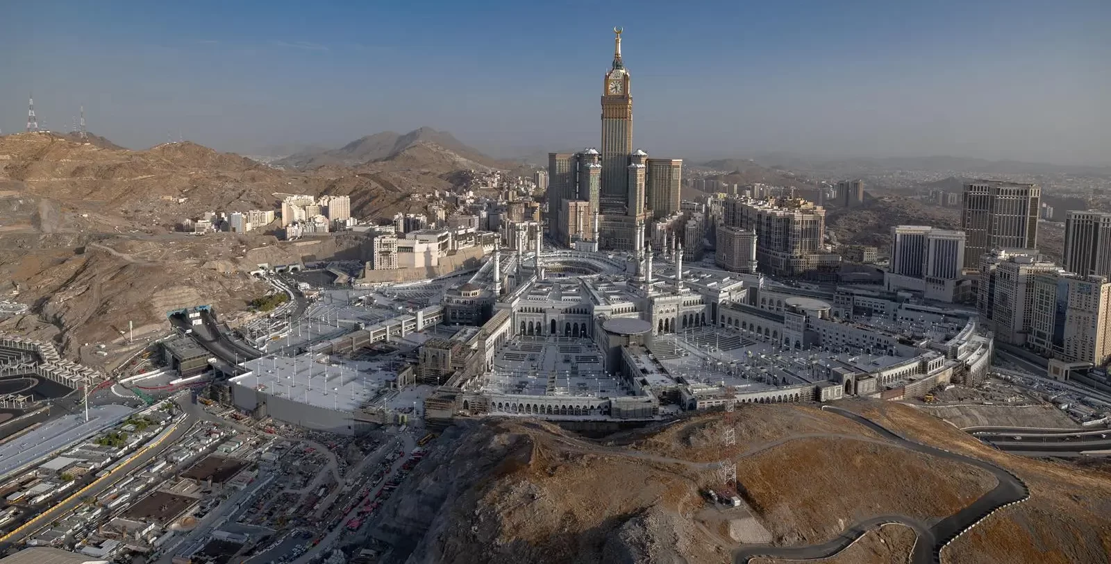 نجاح نقل الأدوية عبر طائرات درونز في المشاعر يُحدث تحولًا بالخدمات الطبية