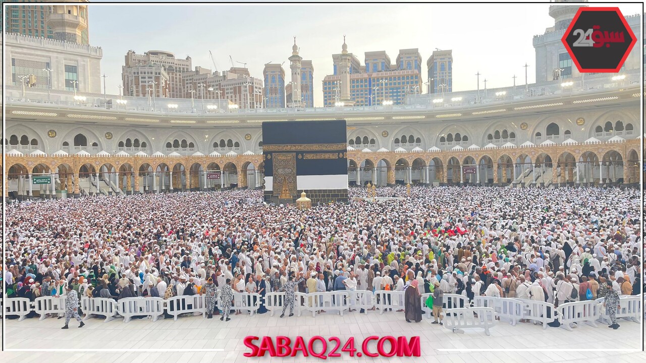 ضيوف الرحمن يتوافدون بكثافة اليوم على المسجد الحرام وسط أجواء روحانية