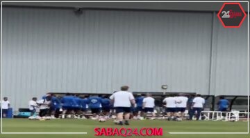 استقبال حار لحمدالله في الهلال يشعل مواقع التواصل الاجتماعي – فيديو يرصد اللحظات الأولى